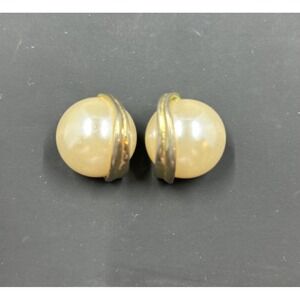 Vintage Clip On Earrings Faux Pearl With Goldtone Stripe Round Earrings